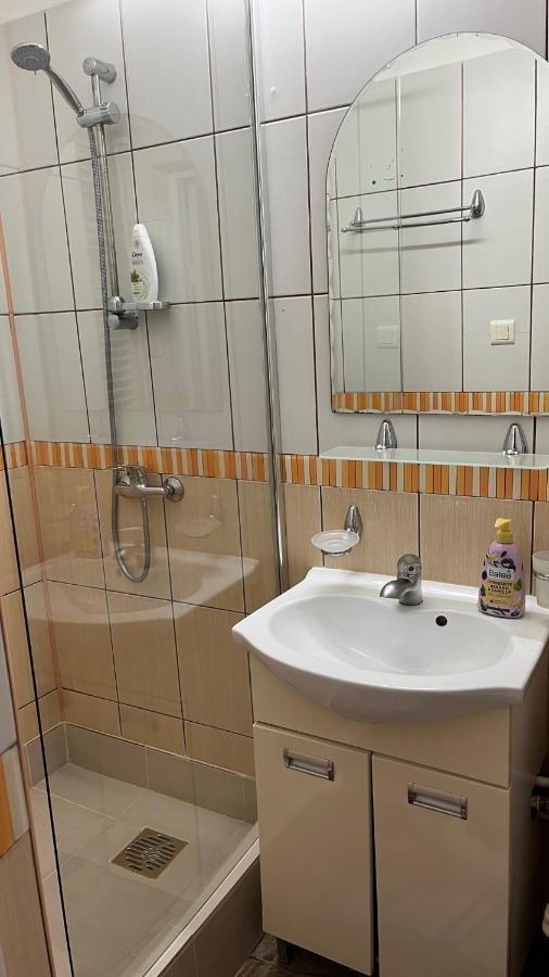 Linna Apartament Галац Екстер'єр фото